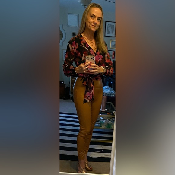 Meet your Posher, Brenda - Picture 7 of 8